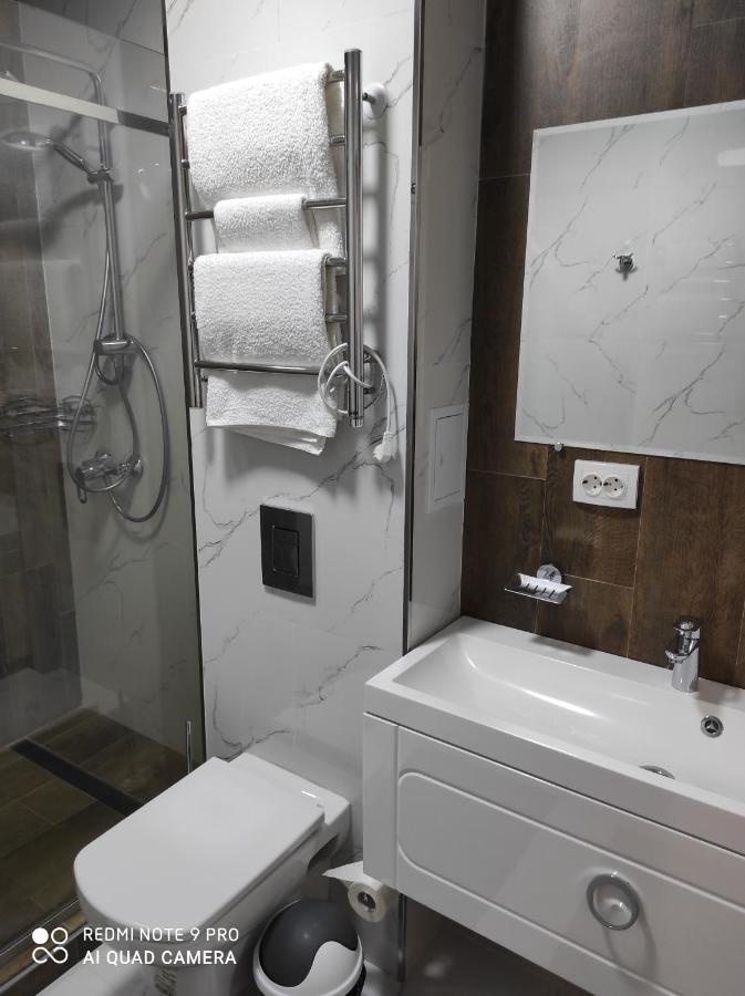 Жомарт Hotell Aktobe Eksteriør bilde